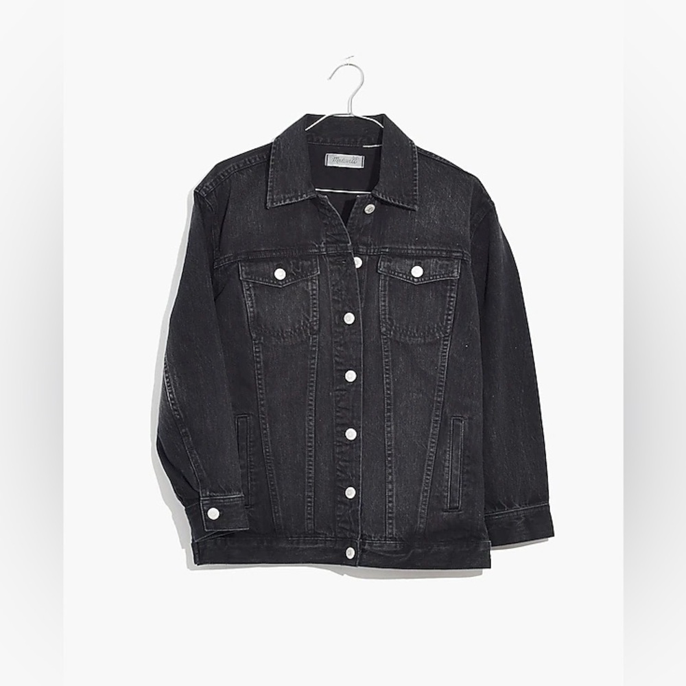 Madewell - The Oversized Jean Jacket in Lunar Wash in size Medium